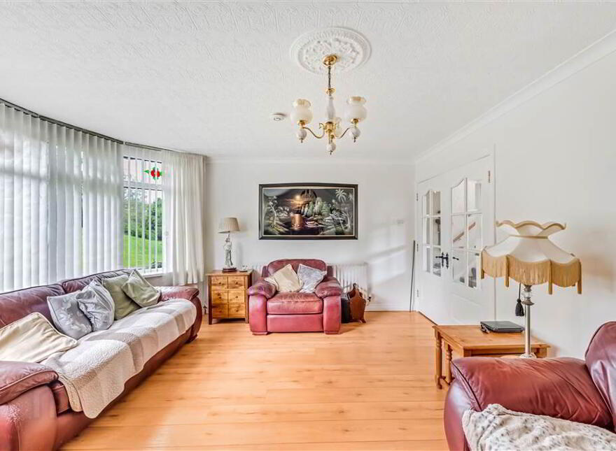 16 Glasvey Gardens, Dumurry, Belfast, BT17 0DX