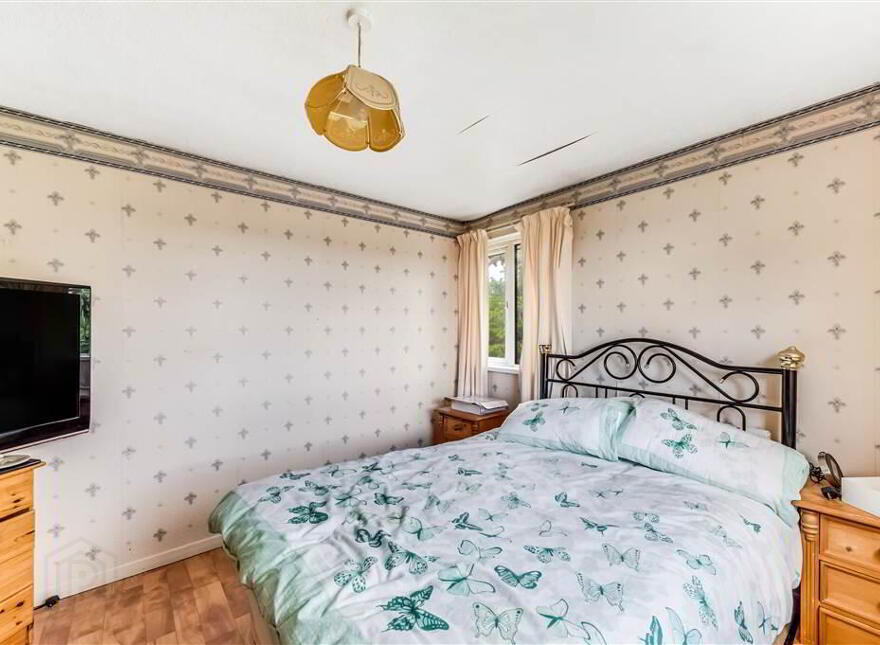 16 Glasvey Gardens, Dumurry, Belfast, BT17 0DX