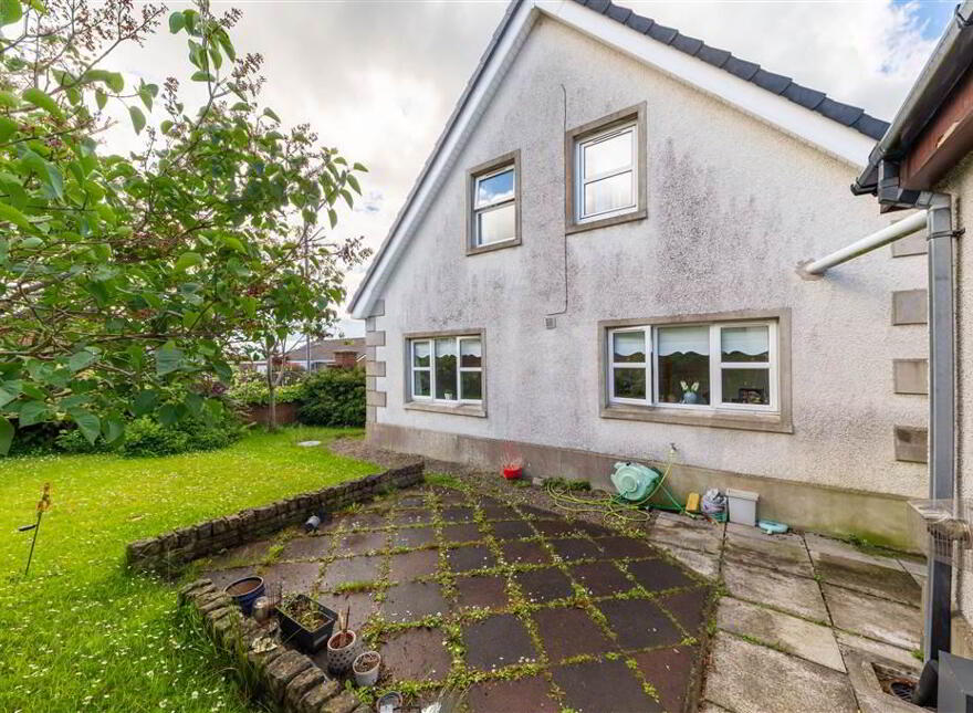 15 Springhill, Off Nettlehill Road, Lisburn, BT28 3QE