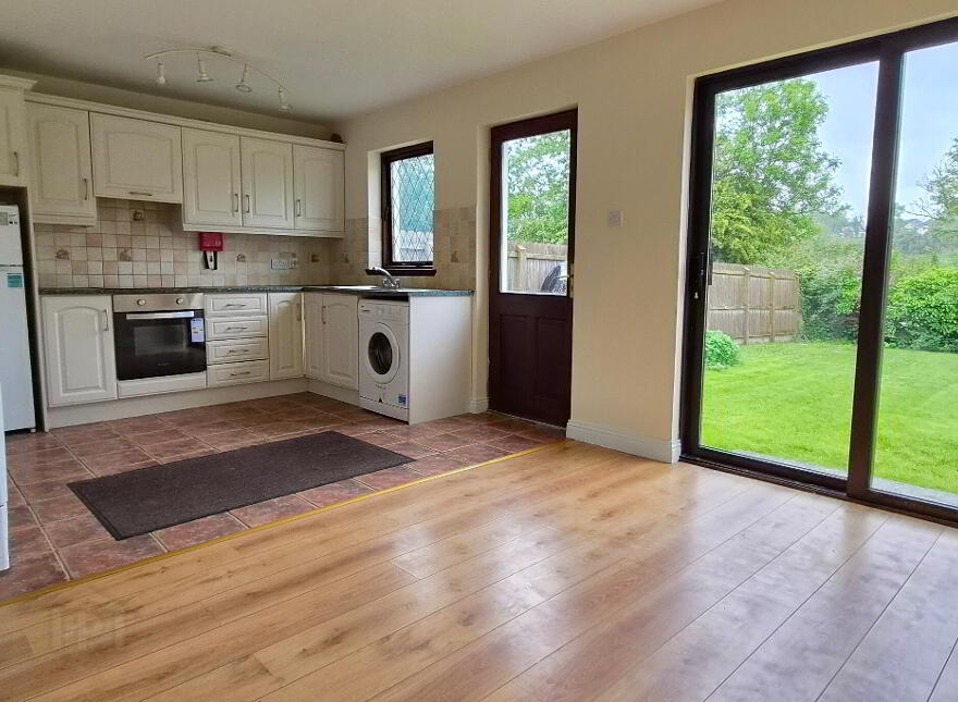 41 Oaklands, Summerhill, Carrick-On-Shannon, N41X5K7
