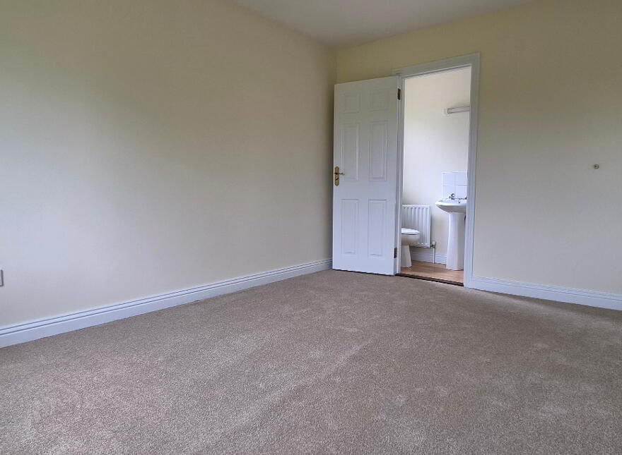 41 Oaklands, Summerhill, Carrick-On-Shannon, N41X5K7