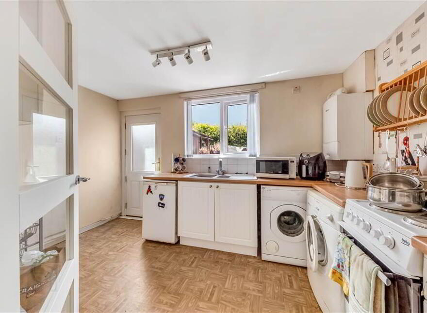 18A Navan Green, Andersonstown, Belfast, BT11 8JR