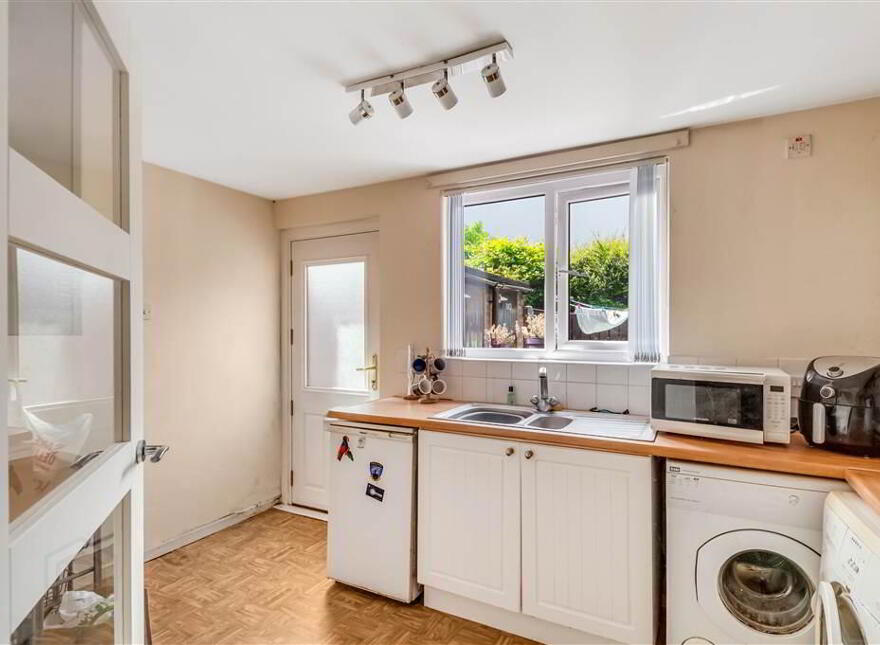 18A Navan Green, Andersonstown, Belfast, BT11 8JR