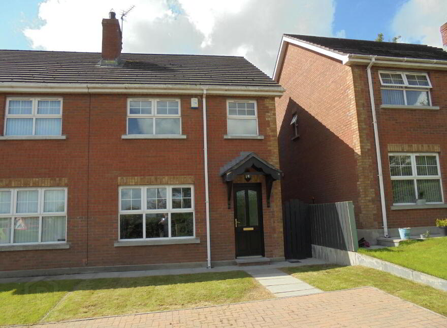 28 Mill Brae, Waringsford, Dromore, BT25 2QJ