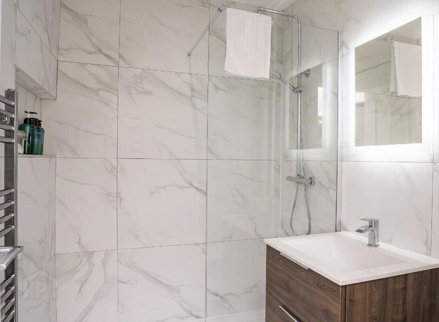Apt 2, 19 Camden Street, Belfast, BT9 6AT