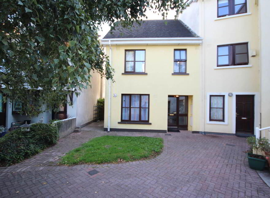 17 Adelphi Quay, Waterford, X91V8NH