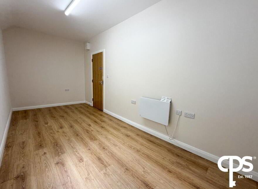 Room 9, 24-26 Spencer Road, Derry, BT47 6AA