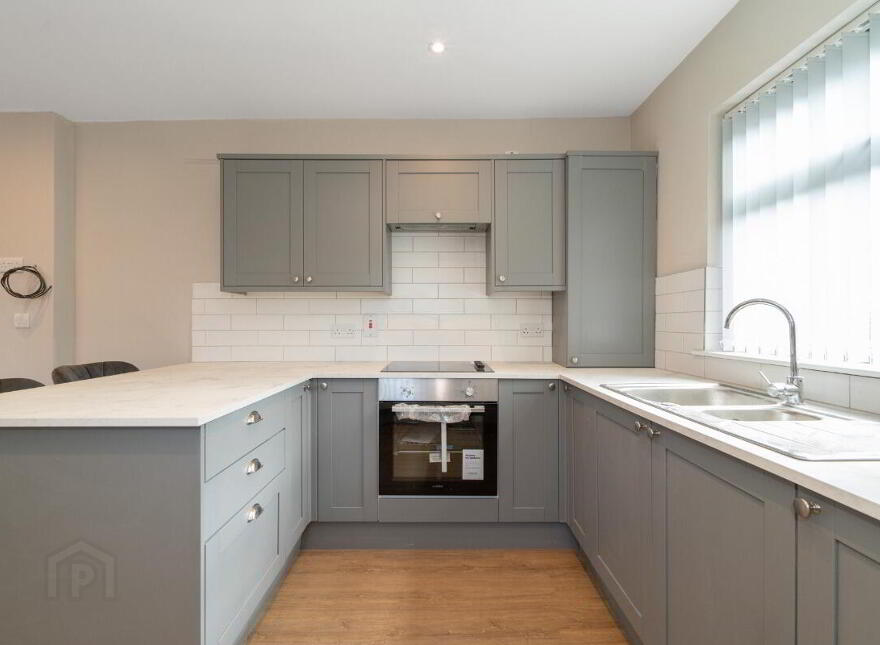 Apt 3, 17 Camden Street, Belfast, BT9 6AT