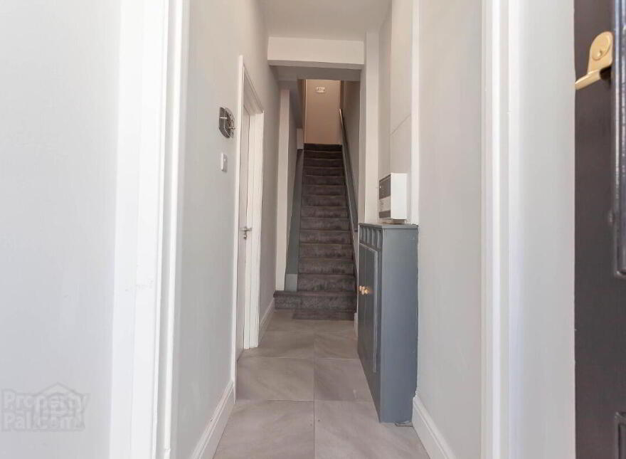 Apt 2, 45 Camden Street, Belfast, BT9 6AT