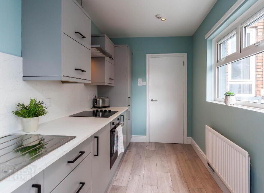 Apt 2, 45 Camden Street, Belfast, BT9 6AT