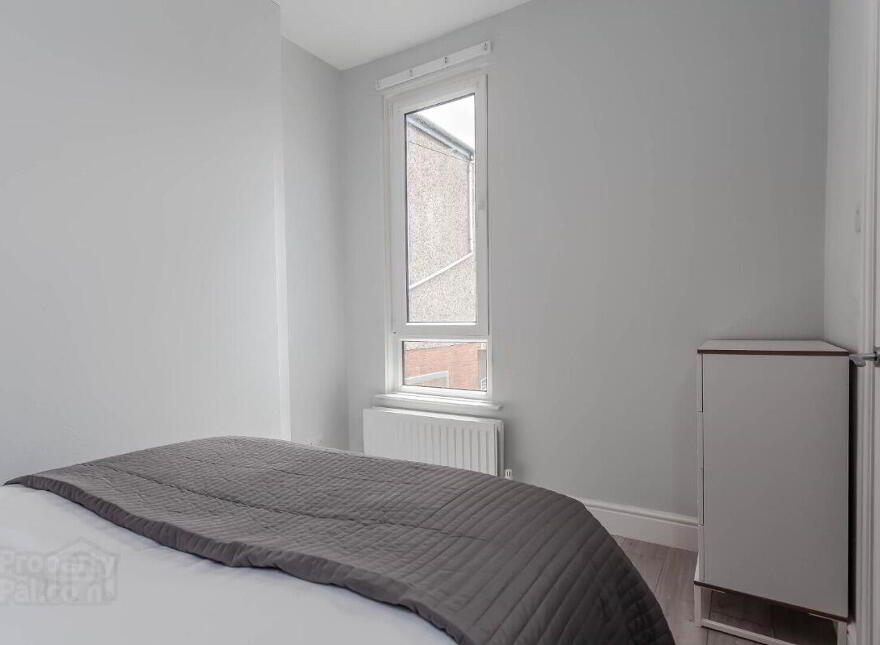 Apt 2, 45 Camden Street, Belfast, BT9 6AT