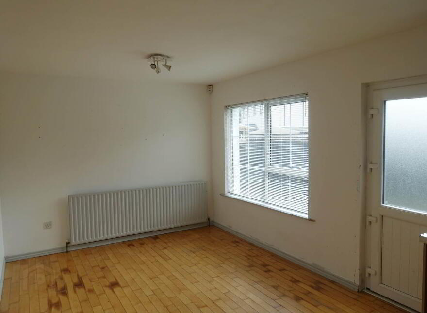 15 Fern Valley, Enniskillen, BT74 6WA