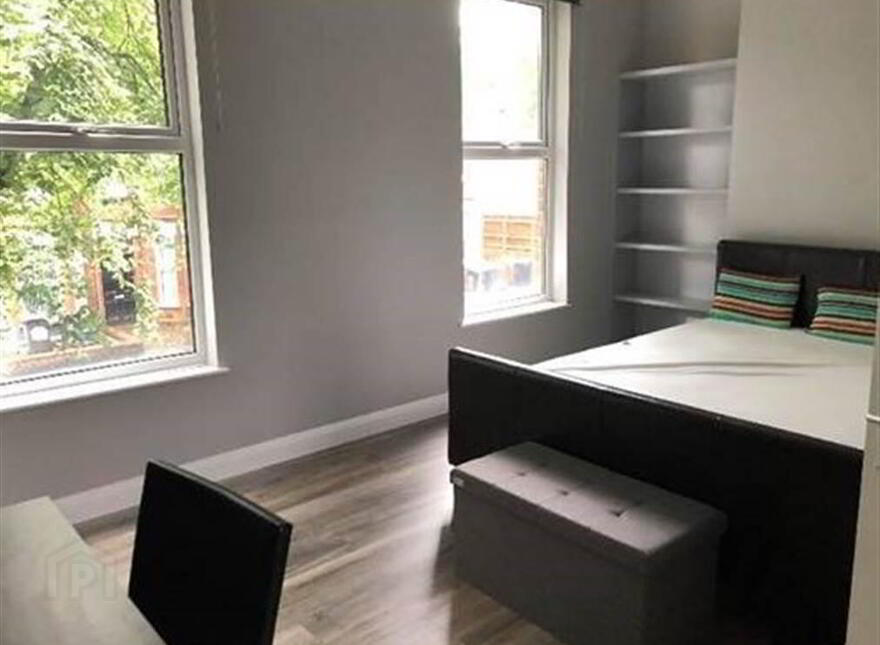 10 Stranmillis Park, Stranmillis, Belfast, BT9 5AU
