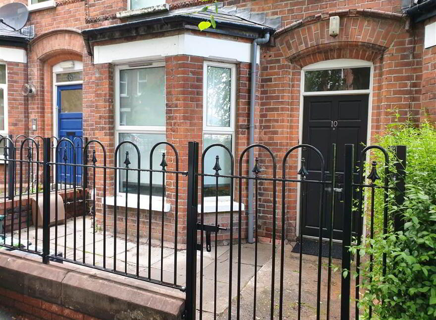 10 Stranmillis Park, Stranmillis, Belfast, BT9 5AU photo
