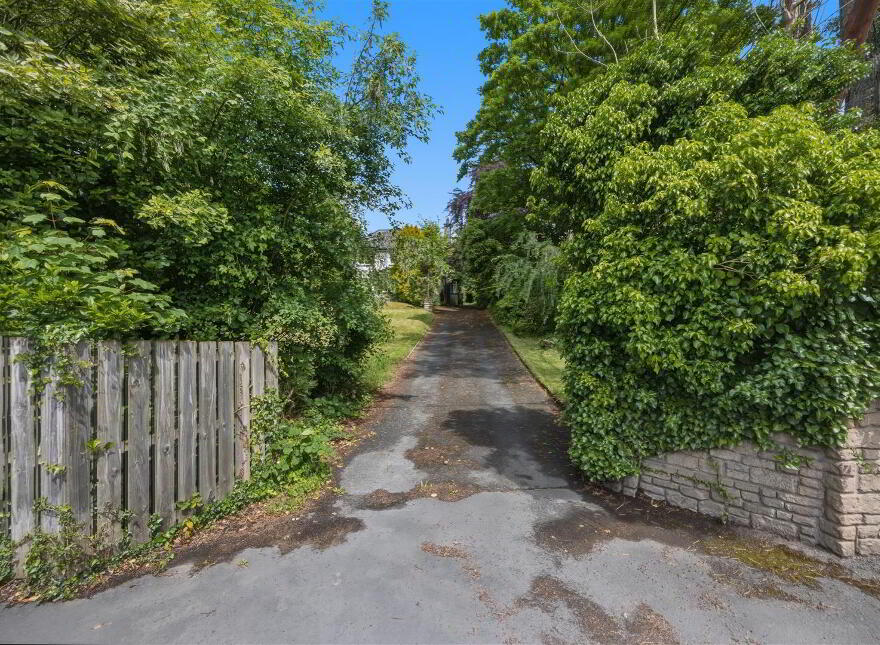 66 Church Road, Dundonald, Belfast, BT16 2LW