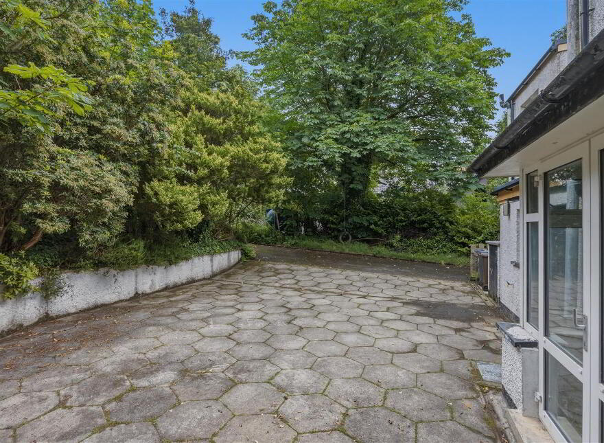 66 Church Road, Dundonald, Belfast, BT16 2LW