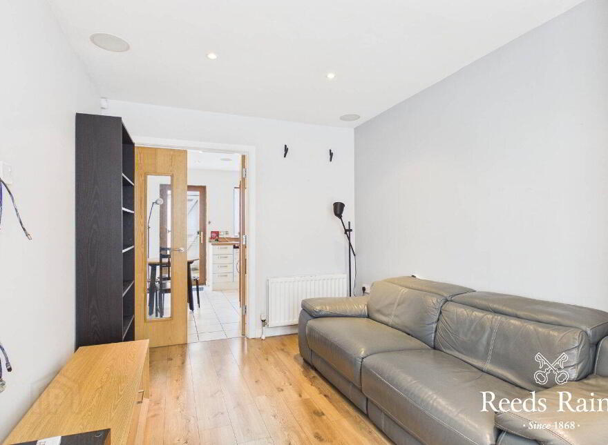 24 Hyndford Street, Belfast, BT5 5EN