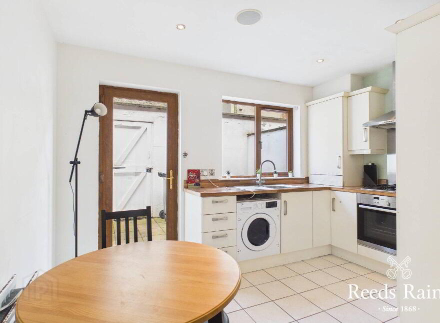 24 Hyndford Street, Belfast, BT5 5EN