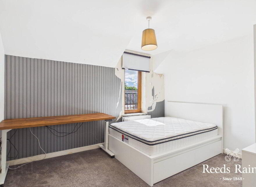 24 Hyndford Street, Belfast, BT5 5EN