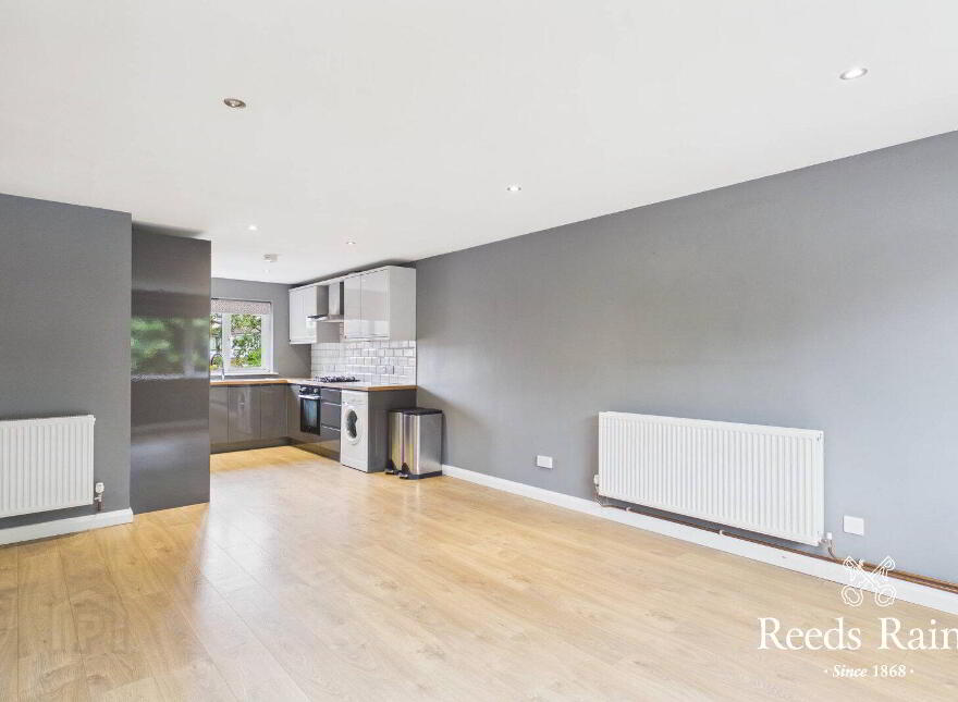 27 Inverwood Gardens, Belfast, BT4 1RG