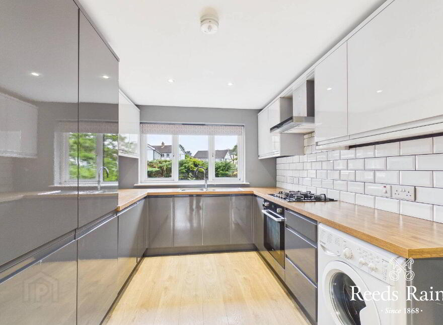 27 Inverwood Gardens, Belfast, BT4 1RG