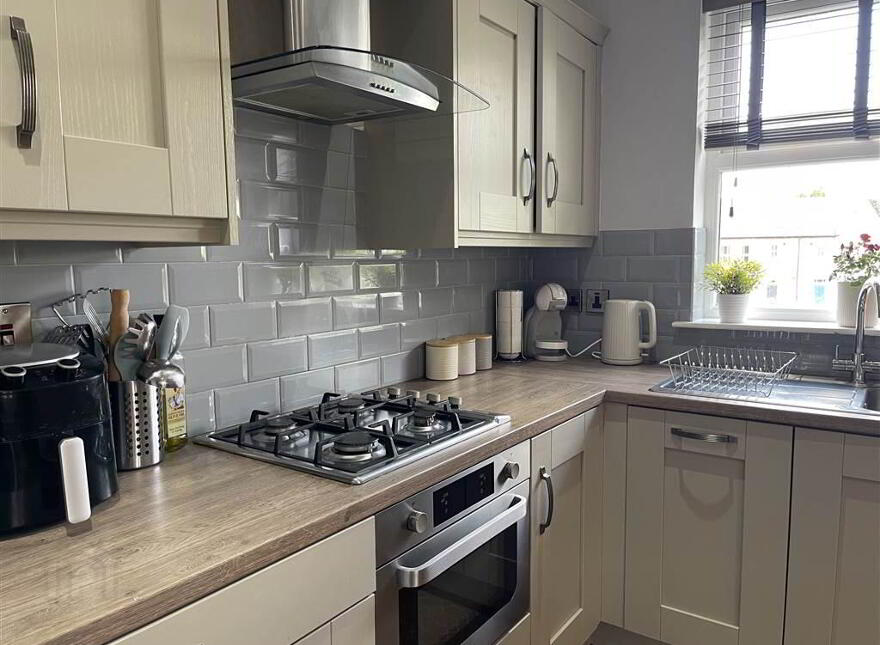 Apartment 4 2 Eaton Park, Belfast, BT17 9FX