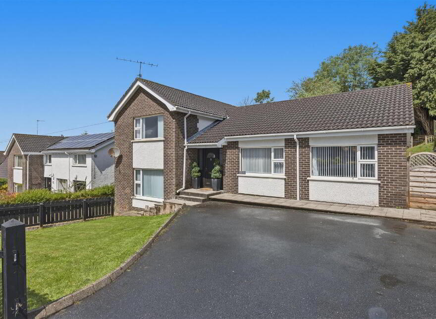 14 Ardenlee Gardens, Downpatrick, BT30 6PJ