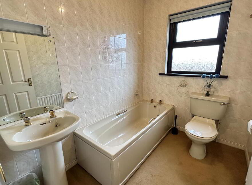 52 Marguerite Park, Newcastle, BT33 0PE