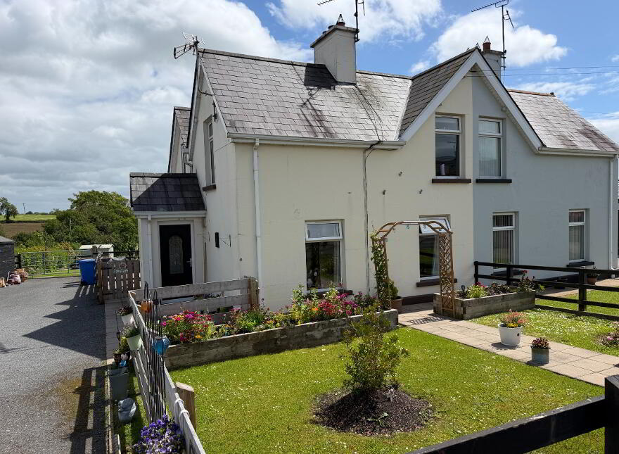 4 Grove Place, Moygashel,, Dungannon, BT71 7RU