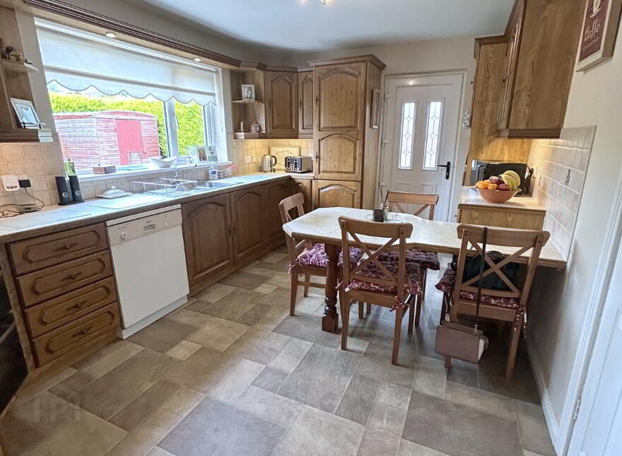 14 Pinefield Court, Killyclogher, Omagh, BT79 7YT