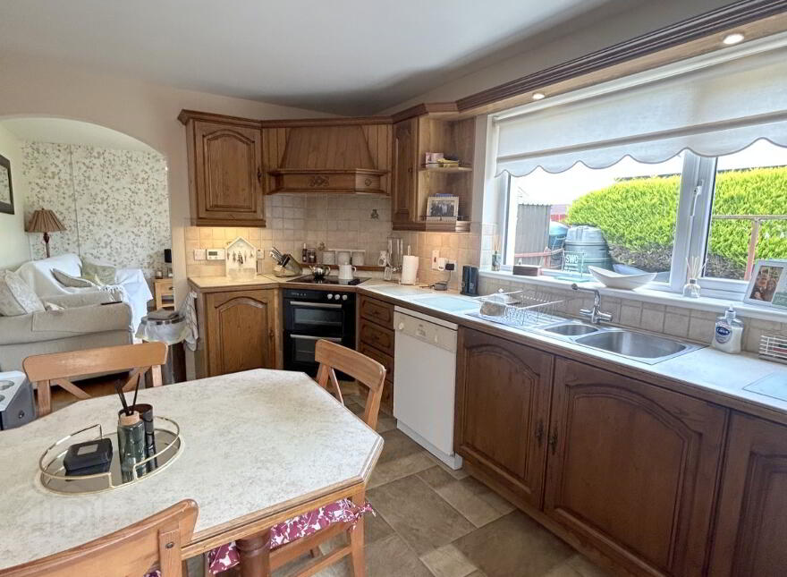 14 Pinefield Court, Killyclogher, Omagh, BT79 7YT