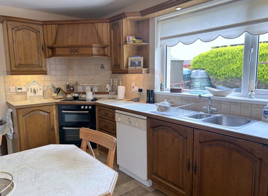 14 Pinefield Court, Killyclogher, Omagh, BT79 7YT