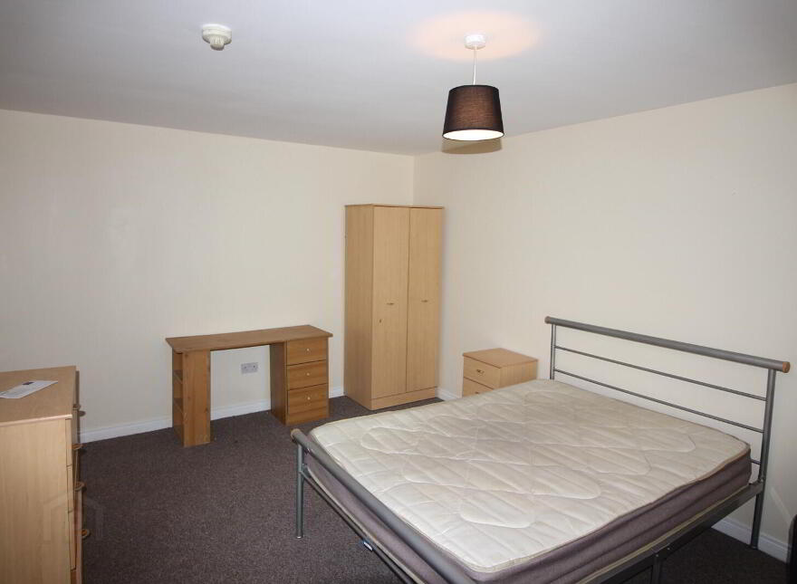 31a Chlorine Gardens, Belfast, BT9 5DL