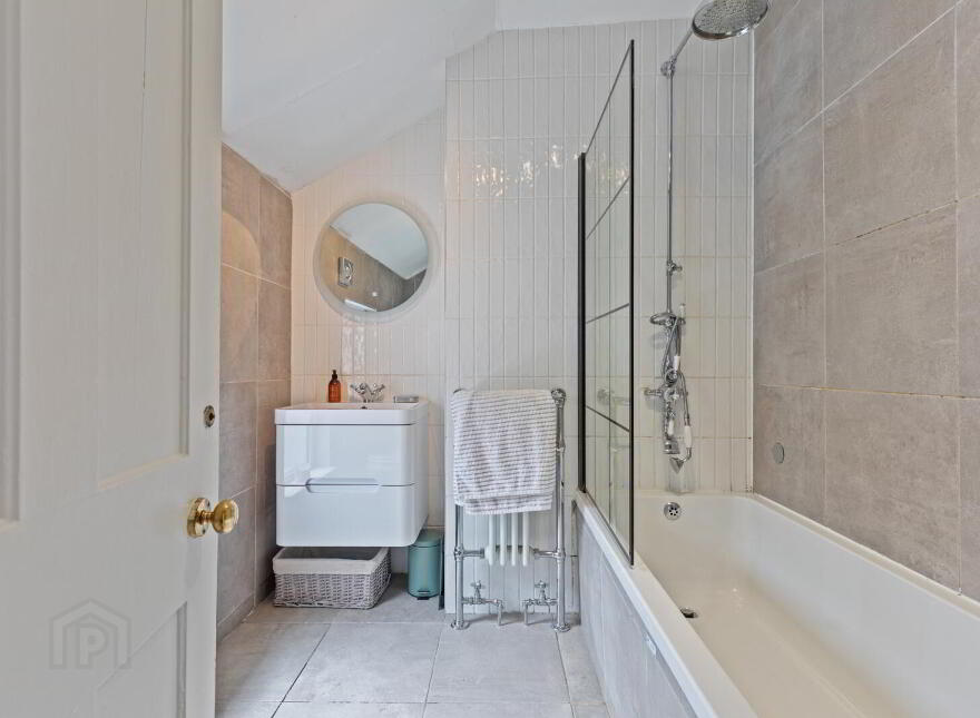 38 Glantane Drive, Belfast, BT15 3FE
