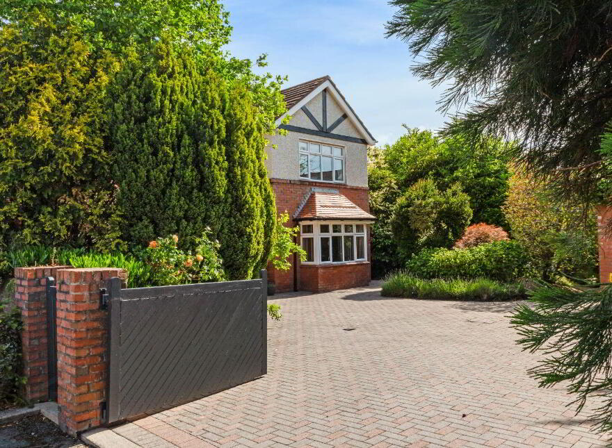 29 Hampton Park, Saint Helen's Wood, Booterstown, Blackrock, Blackrock, A94K821