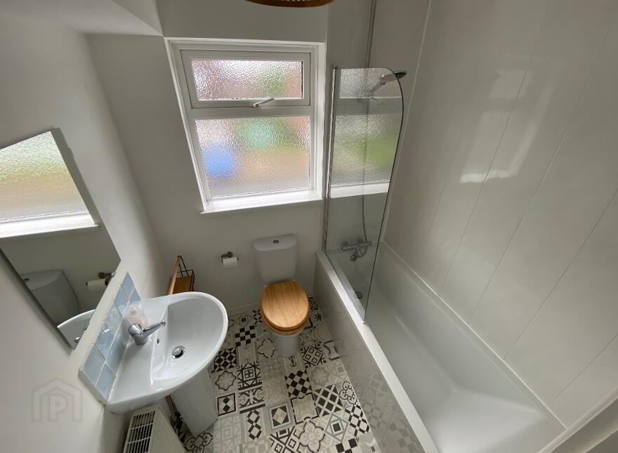 Carnbrae Park, Belfast, BT8 6TP