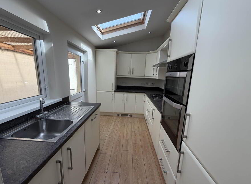 8 Jocelyn Gardens, Belfast, BT6 9BA