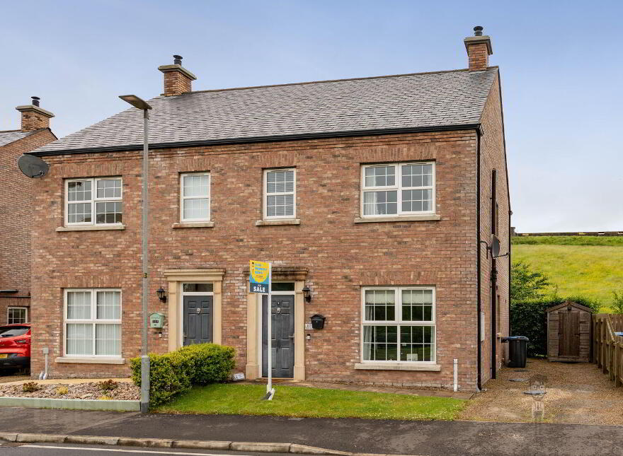 17 Moss Lane, Ballynahinch, BT24 8FE