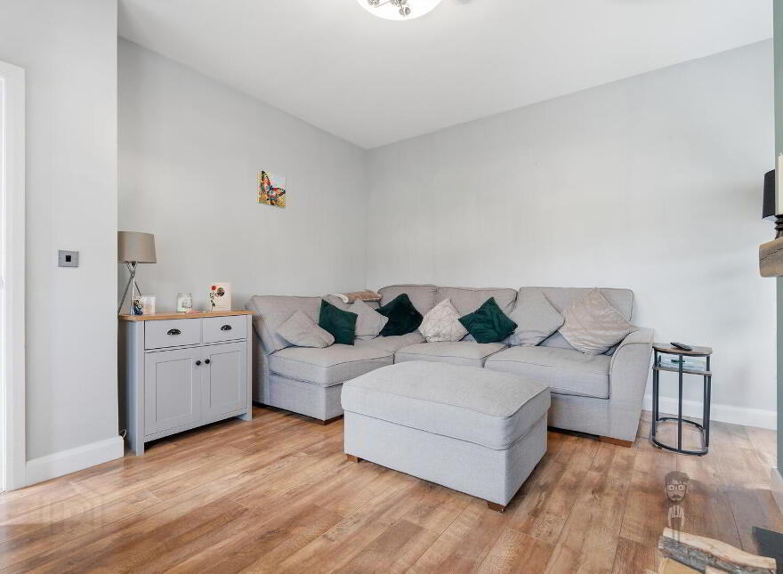 17 Moss Lane, Ballynahinch, BT24 8FE