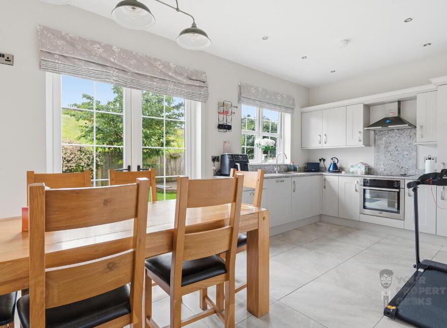 17 Moss Lane, Ballynahinch, BT24 8FE