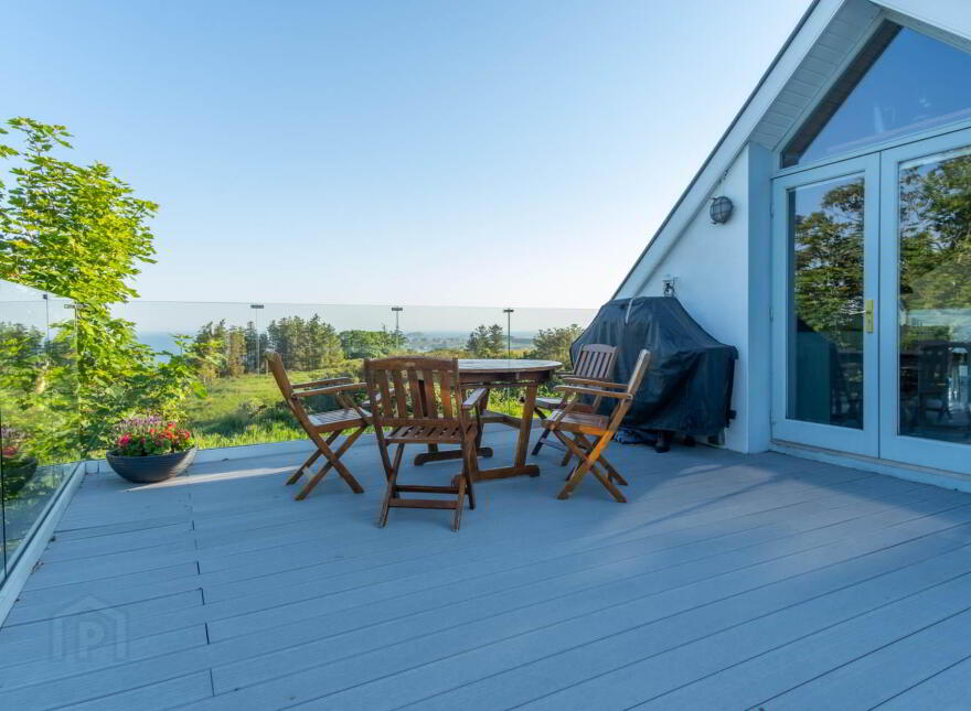 Tim`s Cottage, Kilfinnan, Glandore, P81Y978