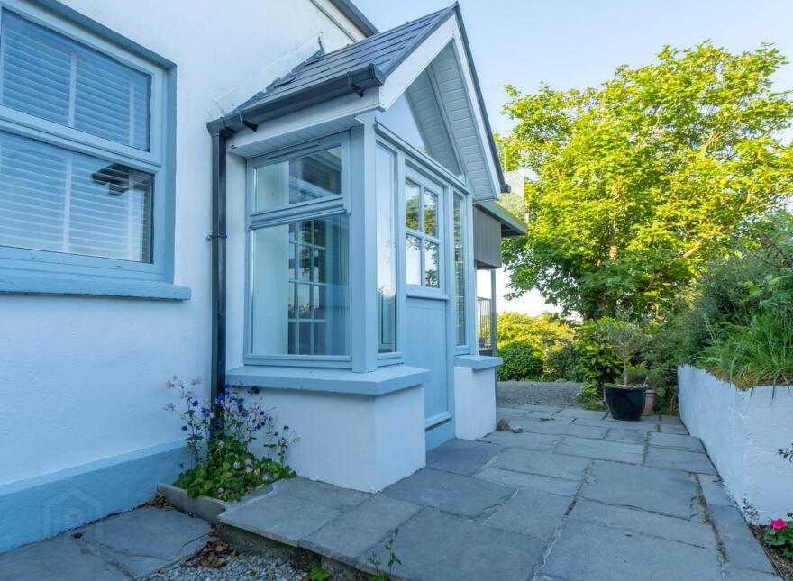 Tim`s Cottage, Kilfinnan, Glandore, P81Y978