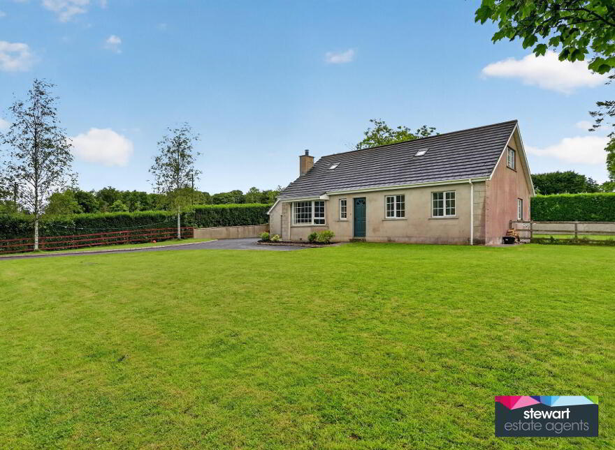 124 Hillsborough Road, Dromore, BT25 1QW