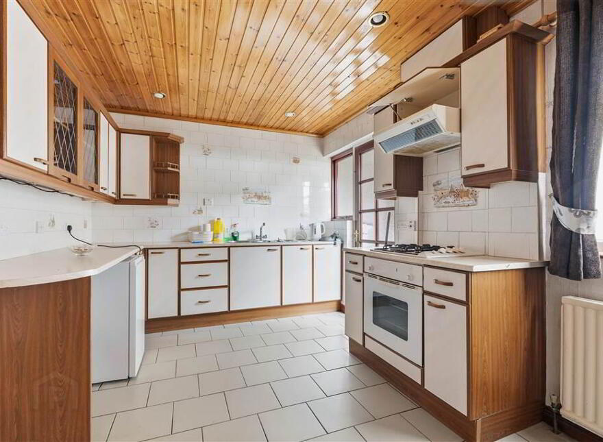 16 Kilmakevit Crescent, Cullybackey, BT42 1NG