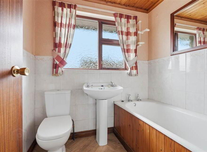16 Kilmakevit Crescent, Cullybackey, BT42 1NG