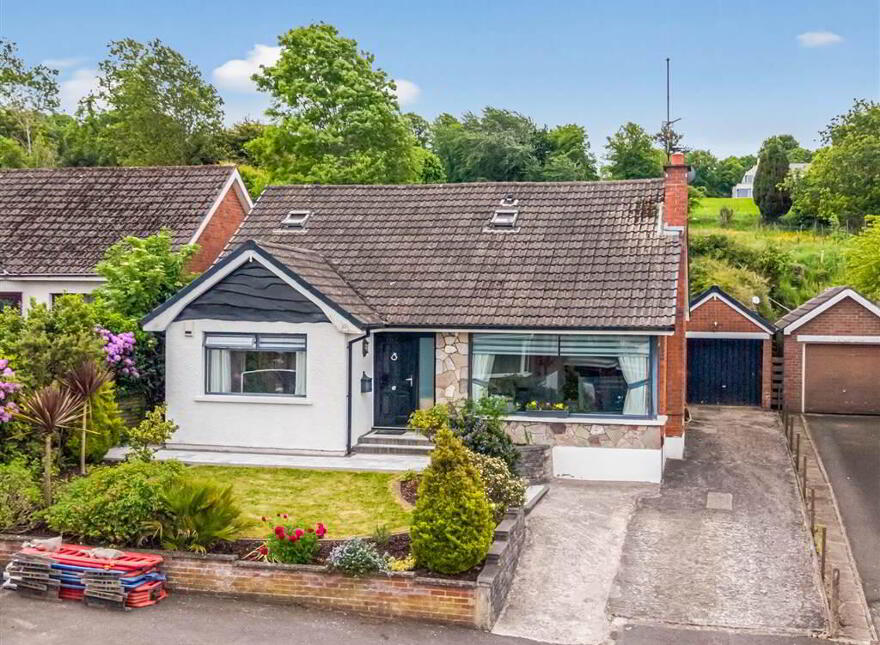 25 Glencregagh Drive, Belfast, BT6 0NJ