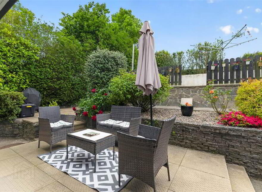 25 Glencregagh Drive, Belfast, BT6 0NJ