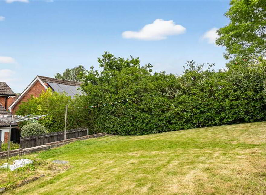 25 Glencregagh Drive, Belfast, BT6 0NJ