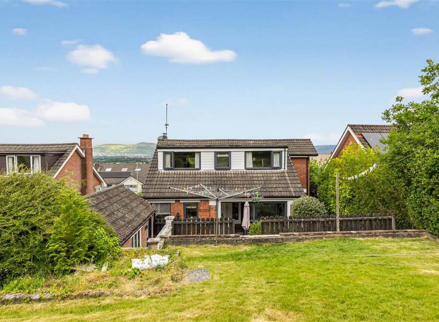 25 Glencregagh Drive, Belfast, BT6 0NJ