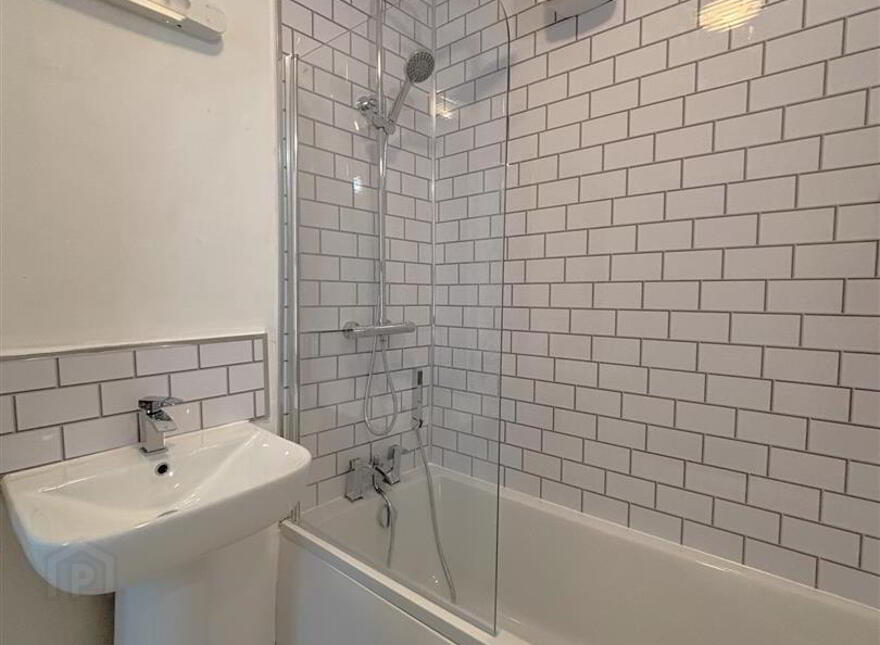 Apt 3, 373 Antrim Road, Belfast, BT15 3BG